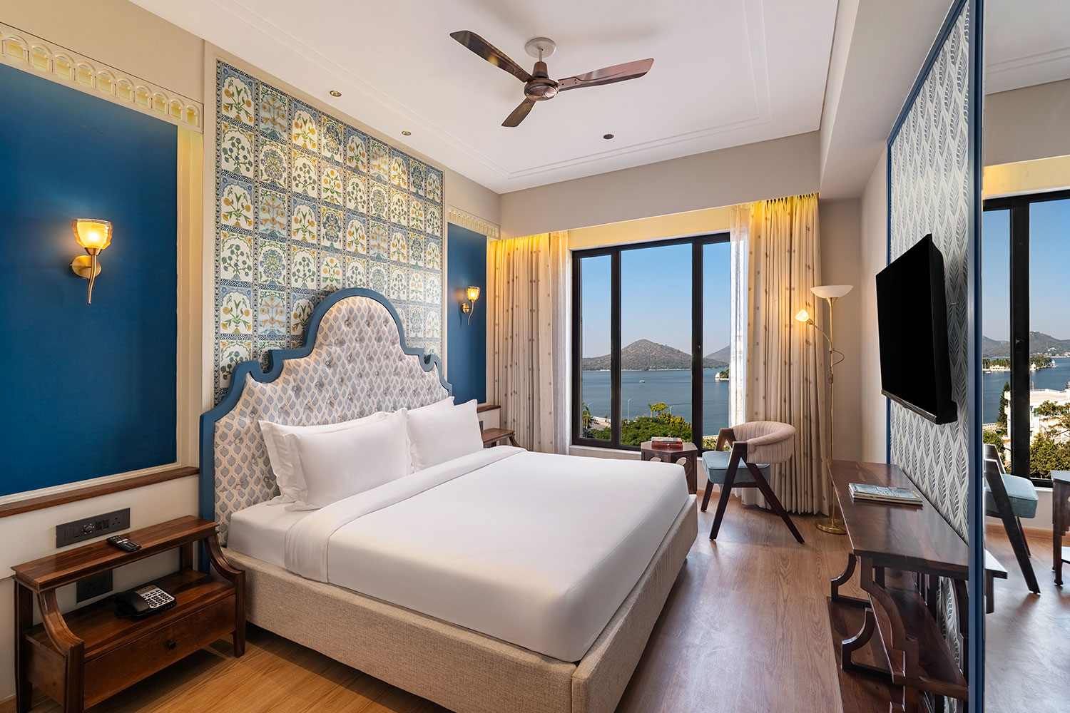 LAKE-VIEW-ROOM-LAKE-VIEW-SUPERIOR
